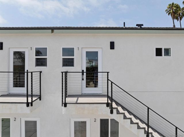 1953 Emerald St, San Diego, CA 92109