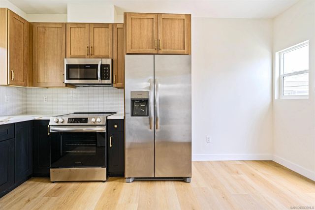 1953 Emerald St, San Diego, CA 92109
