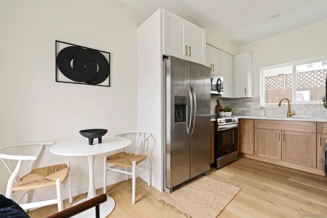 1953 Emerald St, San Diego, CA 92109