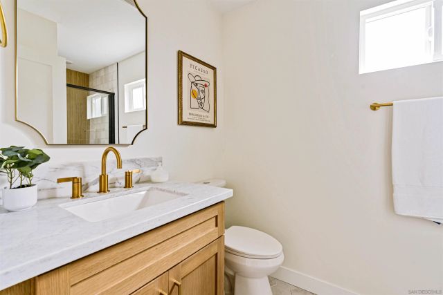 1953 Emerald St, San Diego, CA 92109