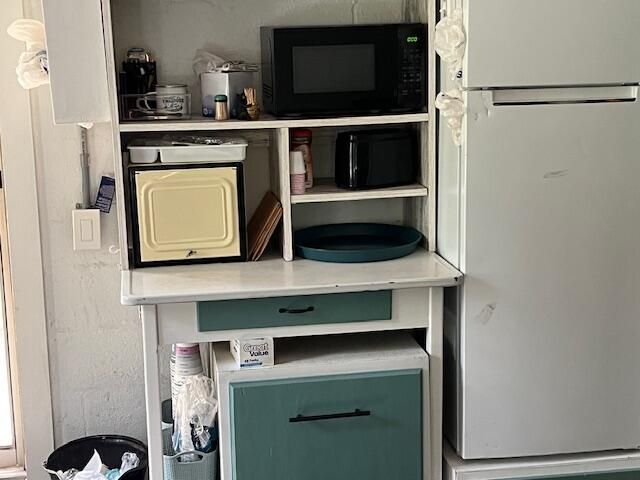 2104 E 88th Street, Idlewild, MI 49642