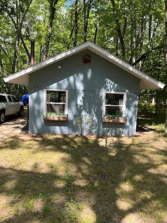 2104 E 88th Street, Idlewild, MI 49642