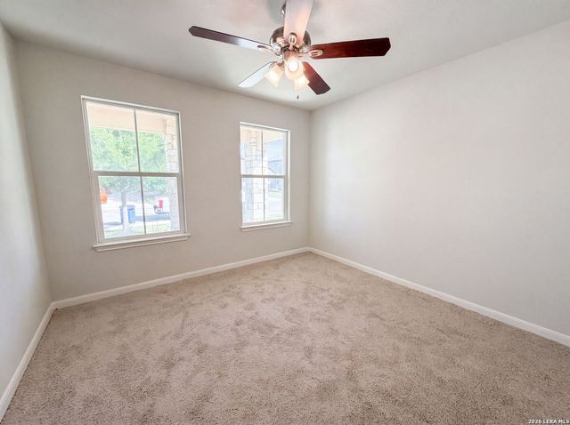 955 PUMPKIN RDG, New Braunfels, TX 78130