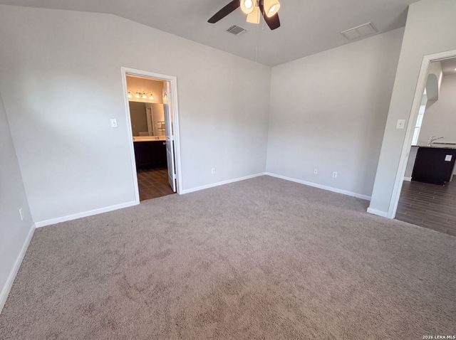 955 PUMPKIN RDG, New Braunfels, TX 78130