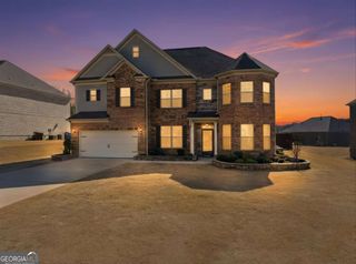 512 Coventry Way, Mcdonough, GA 30252