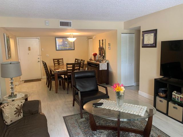 6701 N University Drive 217, Tamarac, FL 33321