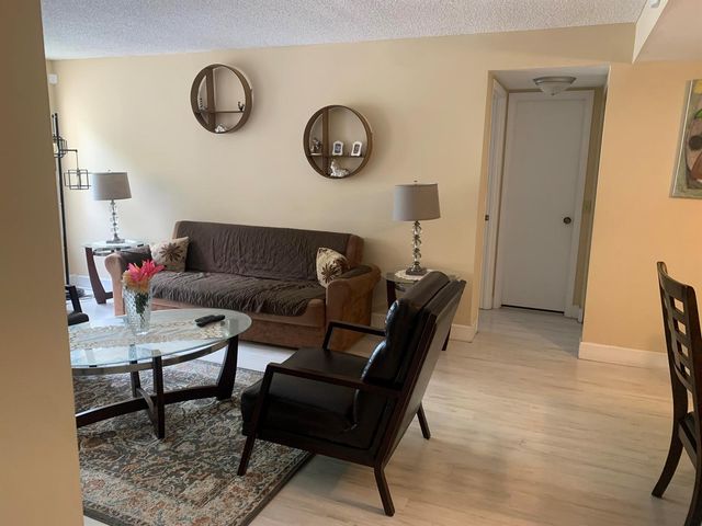 6701 N University Drive 217, Tamarac, FL 33321
