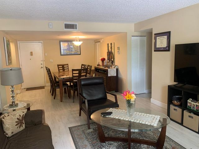 6701 N University Drive 217, Tamarac, FL 33321