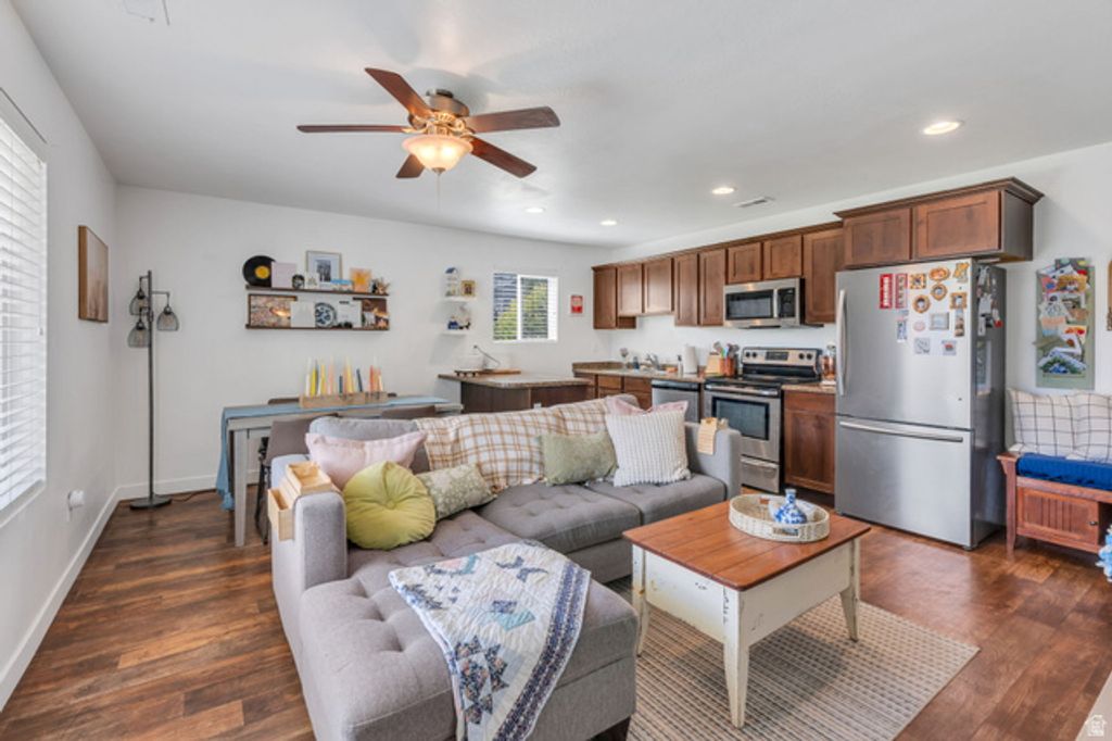 202 N 750 E, Vineyard, UT 84059 — photo 3