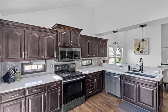 7905 NE 112th Street, Kansas City, MO 64157