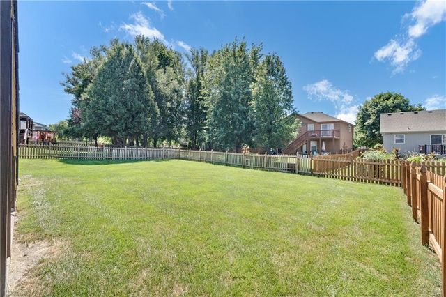 7905 NE 112th Street, Kansas City, MO 64157
