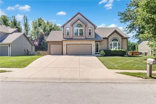 7905 NE 112th Street, Kansas City, MO 64157