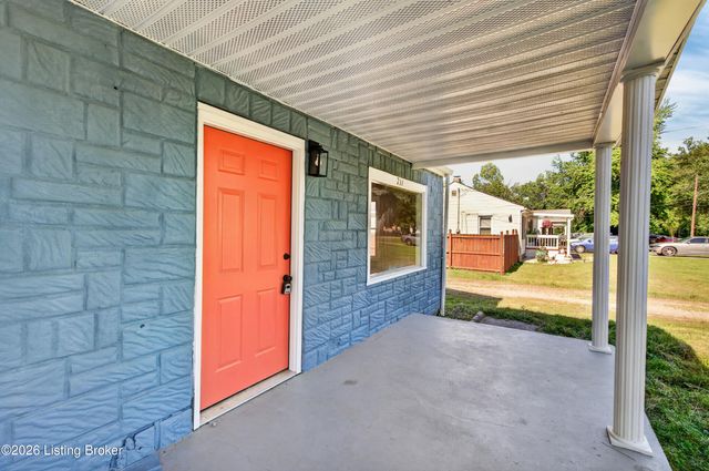 711 Shaffer Rd, Louisville, KY 40118