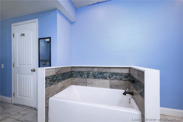 139 E Harrison Avenue, Clarksville, IN 47129