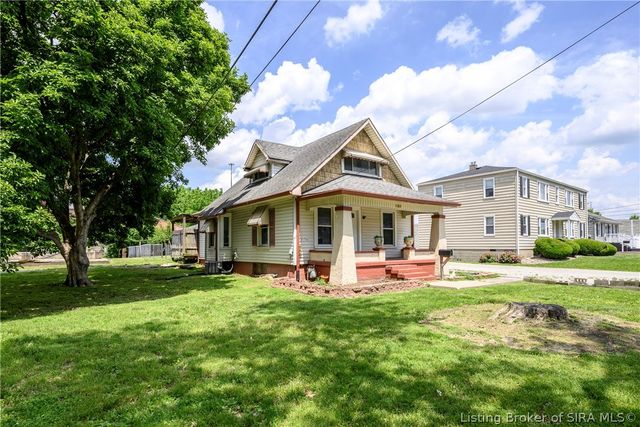 139 E Harrison Avenue, Clarksville, IN 47129