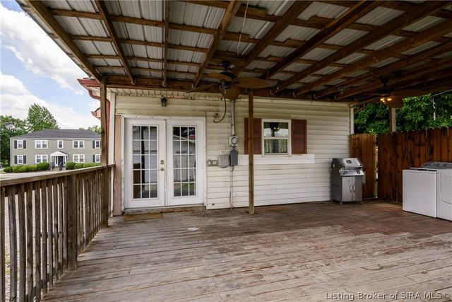 139 E Harrison Avenue, Clarksville, IN 47129