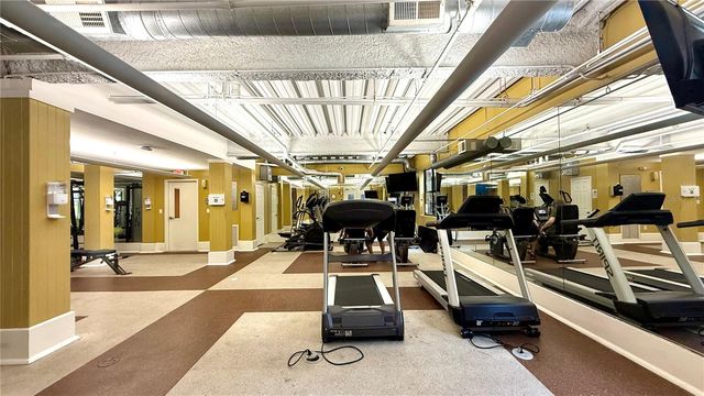 911 N ORANGE AVENUE 243, Orlando, FL 32801