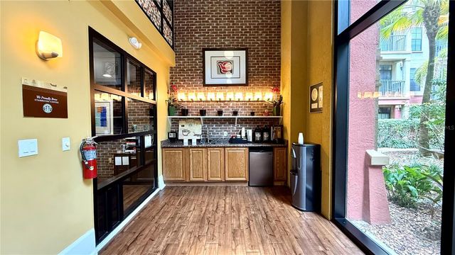 911 N ORANGE AVENUE 243, Orlando, FL 32801