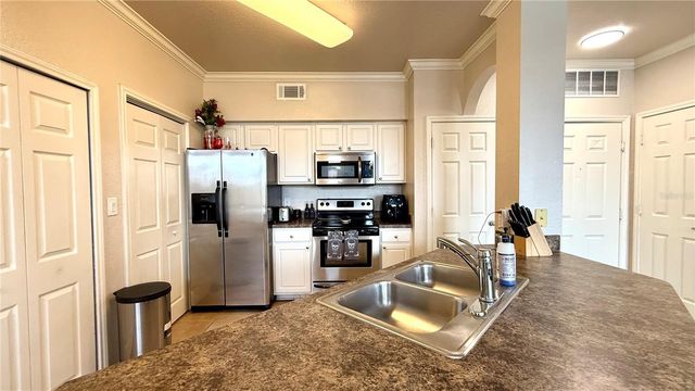 911 N ORANGE AVENUE 243, Orlando, FL 32801