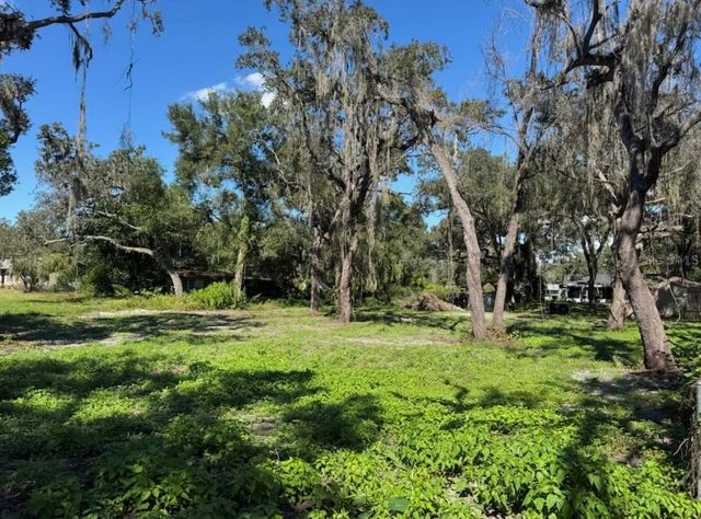 34779 HIBISCUS DRIVE, Dade City, FL 33523