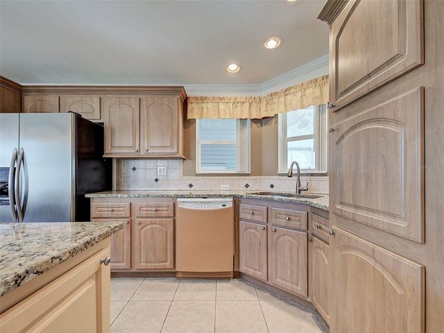 10 N BUENA VISTA AVENUE, Englewood, FL 34223