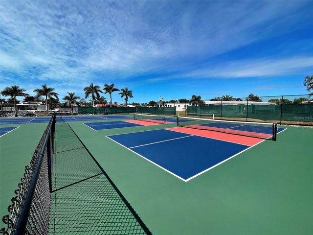 10 N BUENA VISTA AVENUE, Englewood, FL 34223