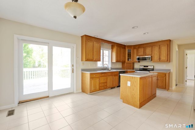 555 Waterville Road, Avon, CT 06001