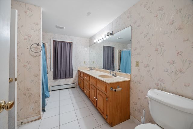 50 Northwoods Road, Farmington, CT 06032