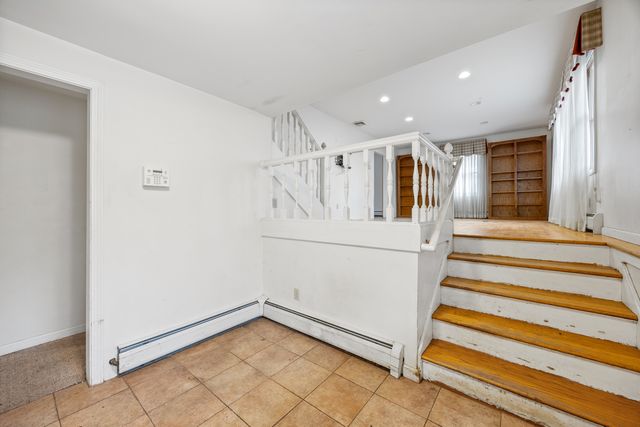 50 Northwoods Road, Farmington, CT 06032