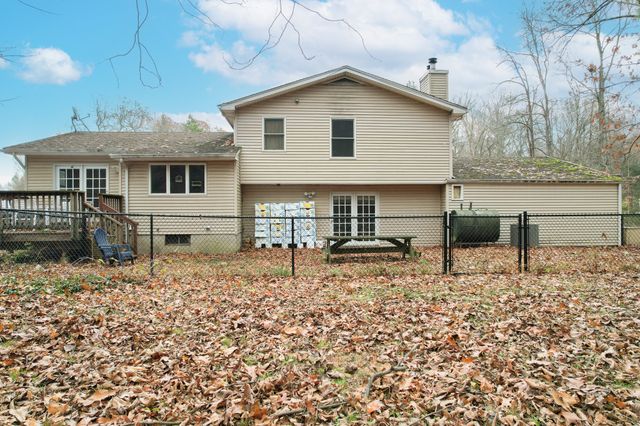 50 Northwoods Road, Farmington, CT 06032