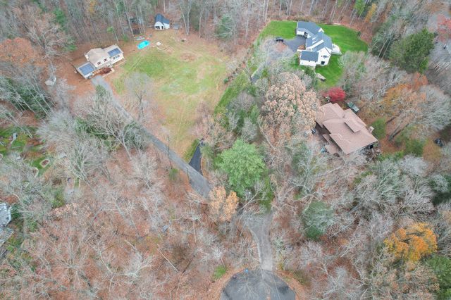 50 Northwoods Road, Farmington, CT 06032