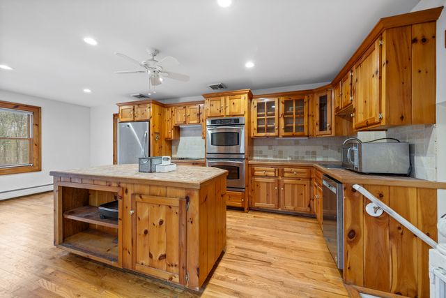 50 Northwoods Road, Farmington, CT 06032