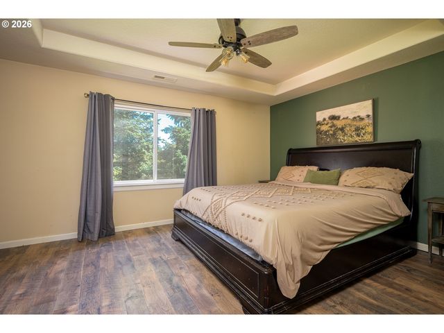 14027 TRAVELER Rd, Oregon City, OR 97045
