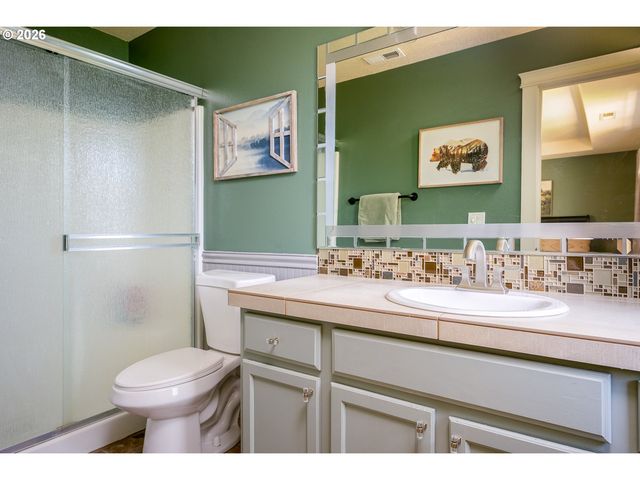 14027 TRAVELER Rd, Oregon City, OR 97045