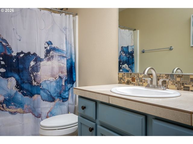 14027 TRAVELER Rd, Oregon City, OR 97045