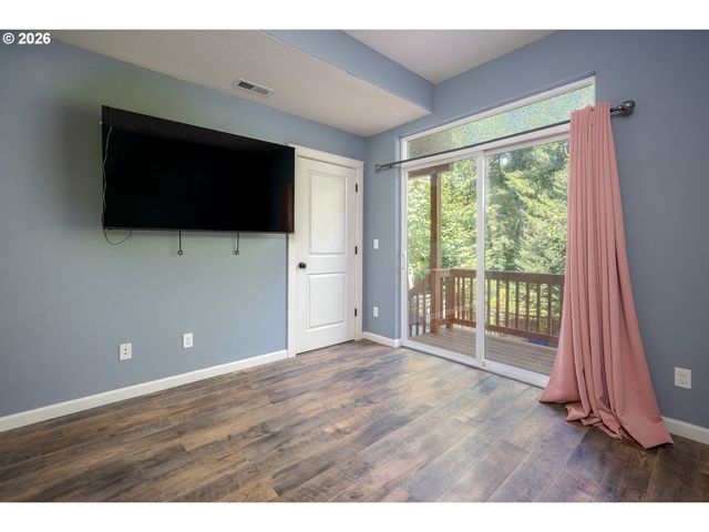 14027 TRAVELER Rd, Oregon City, OR 97045