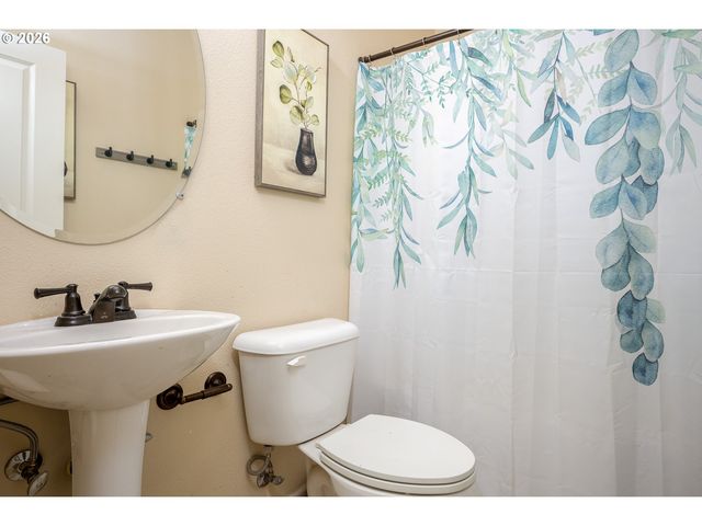14027 TRAVELER Rd, Oregon City, OR 97045