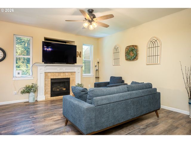 14027 TRAVELER Rd, Oregon City, OR 97045
