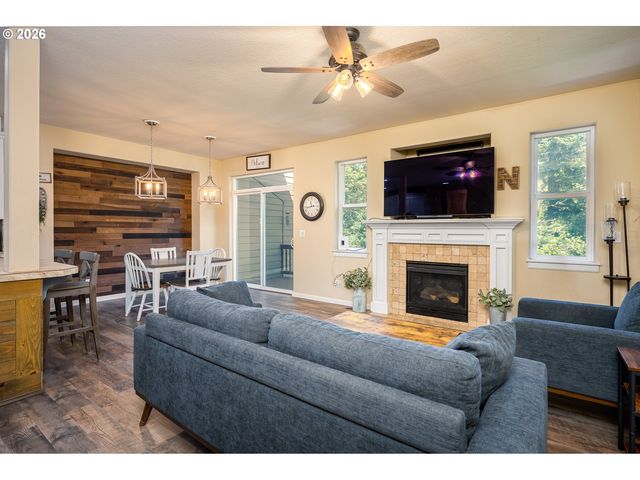 14027 TRAVELER Rd, Oregon City, OR 97045