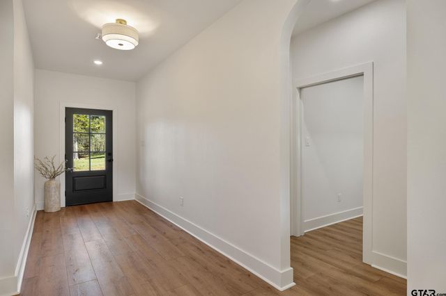 876 County Road 4120, Jacksonville, TX 75766