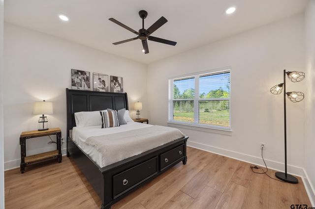 876 County Road 4120, Jacksonville, TX 75766