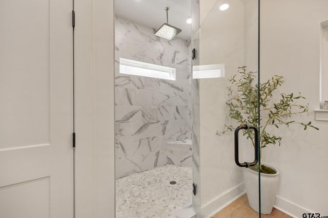 876 County Road 4120, Jacksonville, TX 75766