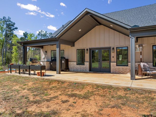 876 County Road 4120, Jacksonville, TX 75766