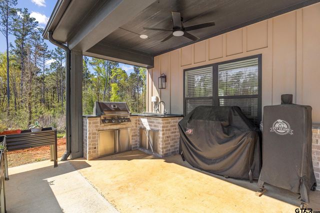 876 County Road 4120, Jacksonville, TX 75766