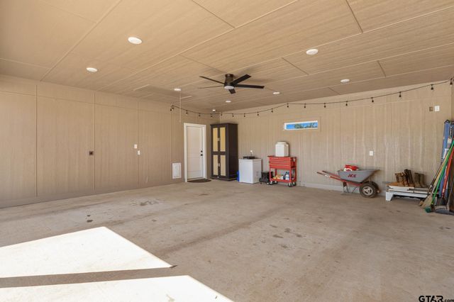 876 County Road 4120, Jacksonville, TX 75766