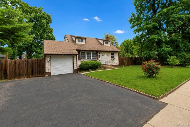 491 Smith Street, Central Islip, NY 11722
