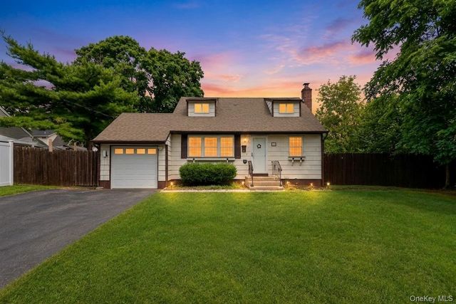 491 Smith Street, Central Islip, NY 11722