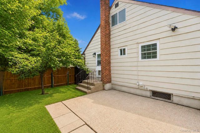 491 Smith Street, Central Islip, NY 11722