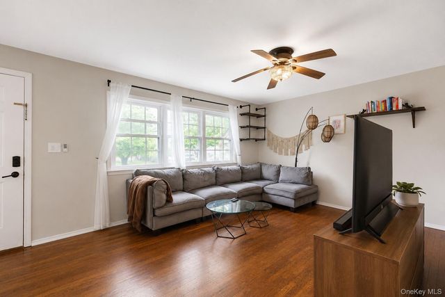 491 Smith Street, Central Islip, NY 11722
