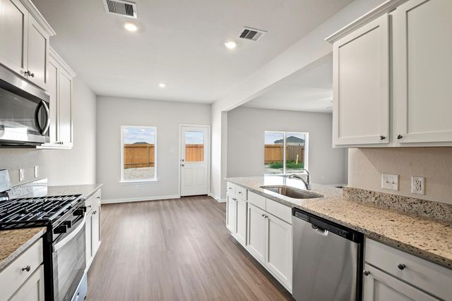 316 Kingston Way, Waller, TX 77484